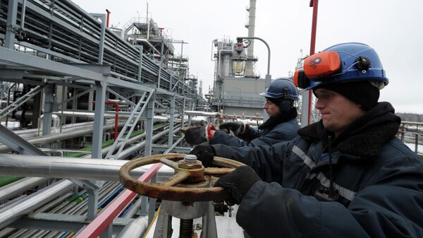 Сотрудники Мозырьского нефтеперерабатывающего завода в Гомельской области, Белоруссия Сотрудники Мозырьского нефтеперерабатывающего завода в Гомельской области, Белоруссия