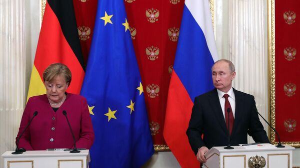Президент РФ Владимир Путин и федеральный канцлер Германии Ангела Меркель Президент РФ Владимир Путин и федеральный канцлер Германии Ангела Меркель
