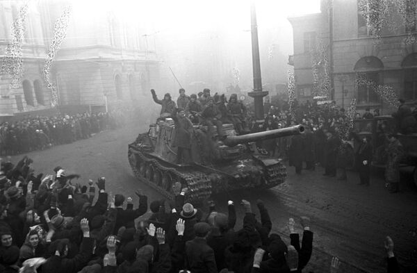 Освобождение 19 января 1945 г. войсками 1-го Белорусского фронта польского города Лодзь Освобождение 19 января 1945 г. войсками 1-го Белорусского фронта польского города Лодзь