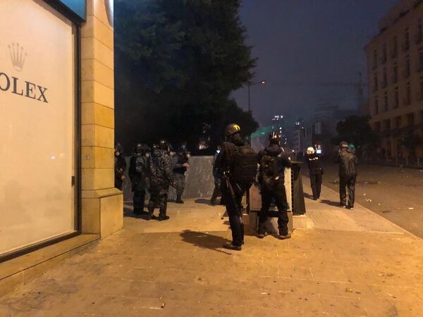 Во время акции протеста в Бейруте Во время акции протеста в Бейруте
