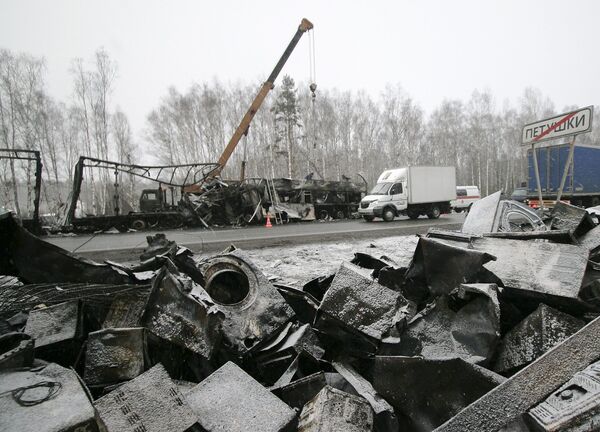 Крупное ДТП с участием автобуса и грузовика в пригороде Петушков во Владимирской области Крупное ДТП с участием автобуса и грузовика в пригороде Петушков во Владимирской области