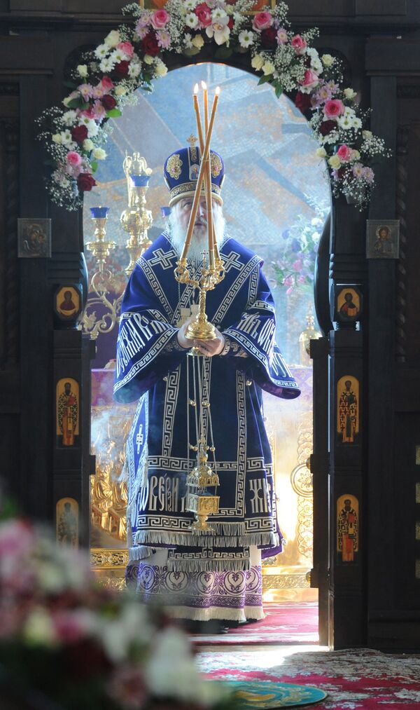 Патриарх Кирилл проводит Божественную Литургию в храме Св. мученицы Татианы при МГУ им.М.В.Ломоносова Патриарх Кирилл проводит Божественную Литургию в храме Св. мученицы Татианы при МГУ им.М.В.Ломоносова