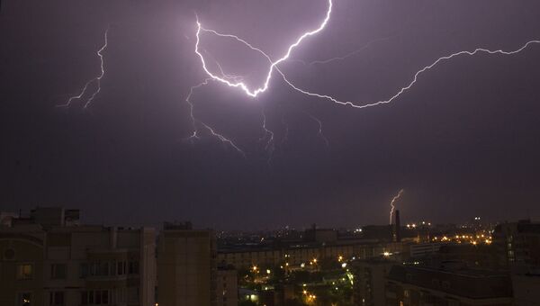 Гроза, архивное фото Гроза, архивное фото