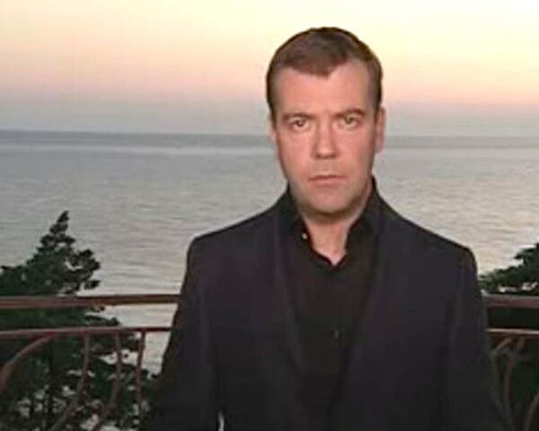 Напряжение между Россией и Украиной зашкаливает – Медведев Напряжение между Россией и Украиной зашкаливает – Медведев