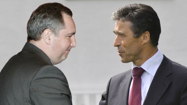 Рогозин провел конструктивную встречу с генсеком НАТО Рогозин провел конструктивную встречу с генсеком НАТО