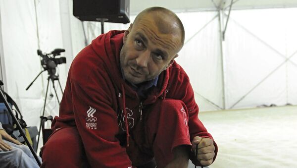 Александр Жулин во время подготовки шоу Ледниковый период Александр Жулин во время подготовки шоу Ледниковый период