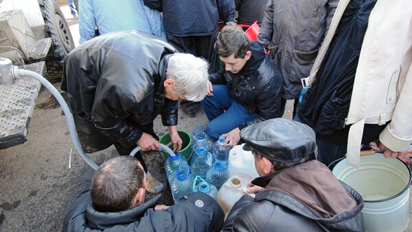 Дома сахалинского поселка Шахтерска оказались без водоснабжения после циклона Дома сахалинского поселка Шахтерска оказались без водоснабжения после циклона
