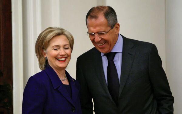 Встреча главы МИД РФ Сергя Лаврова и госсекретаря США Хиллари Клинтон Встреча главы МИД РФ Сергя Лаврова и госсекретаря США Хиллари Клинтон