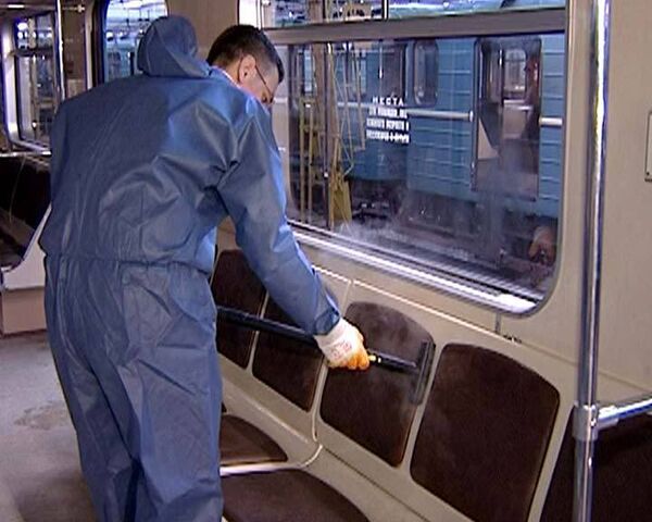 Как в метро борются с гриппом и микробами Как в метро борются с гриппом и микробами