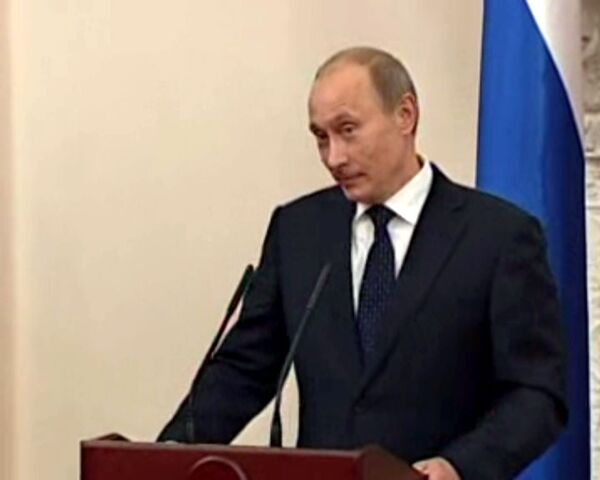 Путин посоветовал Ющенко беречь галстук от Саакашвили Путин посоветовал Ющенко беречь галстук от Саакашвили