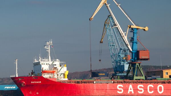 Корсаковский морской торговый порт. Архив Корсаковский морской торговый порт. Архив