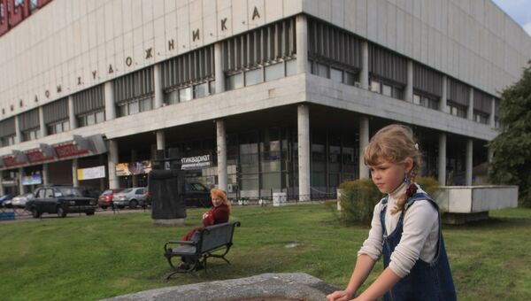 Судьба ЦДХ на Крымском валу решена - здание будет снесено Судьба ЦДХ на Крымском валу решена - здание будет снесено