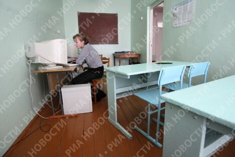 Школьница из Сибири Таня Копнинская, которая задала вопрос премьер-министру В.Путину во время Прямой линии Школьница из Сибири Таня Копнинская, которая задала вопрос премьер-министру В.Путину во время Прямой линии