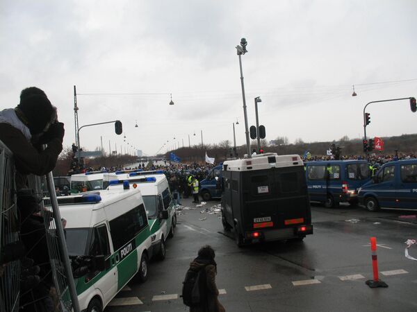 Попытка живой блокады места проведения саммита по климату не удалась Попытка живой блокады места проведения саммита по климату не удалась