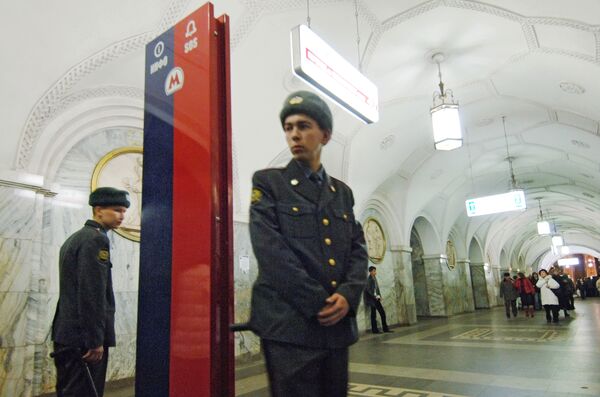 МВД подтверждает факт самообороны милиционера при стрельбе в метро МВД подтверждает факт самообороны милиционера при стрельбе в метро