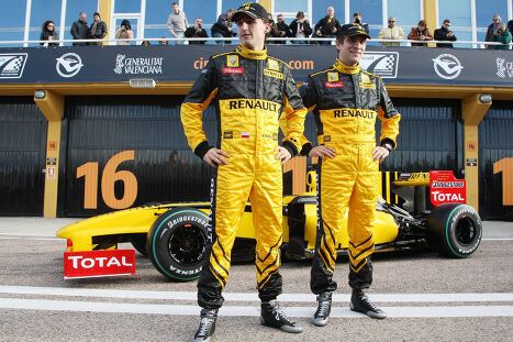 Renault F1 Team провела официальную презентацию команды и нового болида Renault F1 Team провела официальную презентацию команды и нового болида