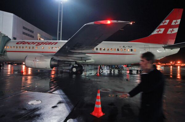 Boeing-737-500 грузинской авиакомпании Айрзена - Грузинские авиалинии. Архив Boeing-737-500 грузинской авиакомпании Айрзена - Грузинские авиалинии. Архив