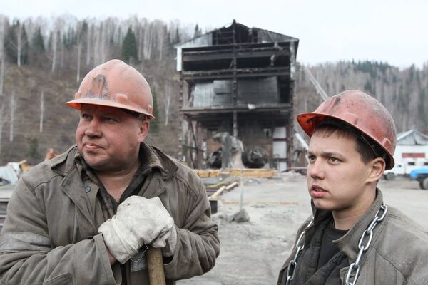 Ремонтно-восстановительные работы на шахте Распадская в Кемеровской области Ремонтно-восстановительные работы на шахте Распадская в Кемеровской области