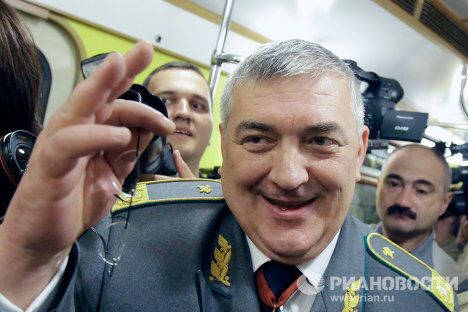 15 мая в день 75-летия Московского метрополитена был пущен ретропоезд, в точности воспроизводящий первый состав 1934 года 15 мая в день 75-летия Московского метрополитена был пущен ретропоезд, в точности воспроизводящий первый состав 1934 года