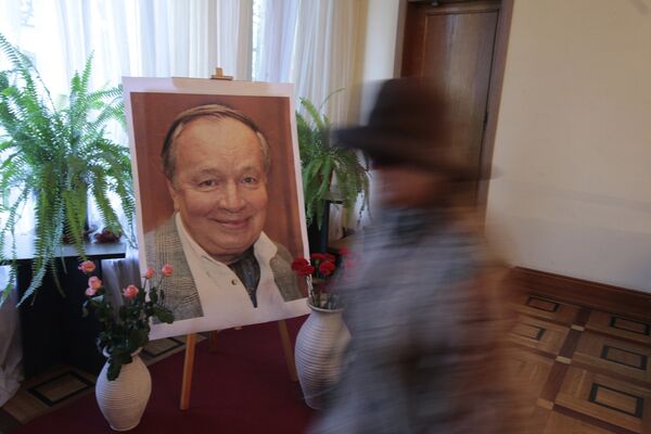 Прощание с Андреем Вознесенским Прощание с Андреем Вознесенским