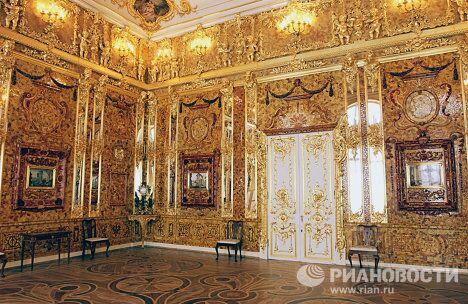 Янтарная комната в Екатерининском дворце Янтарная комната в Екатерининском дворце