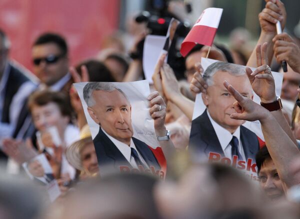 Кампания по выборам президента Польши. Сторонники Ярослава Качиньского Кампания по выборам президента Польши. Сторонники Ярослава Качиньского