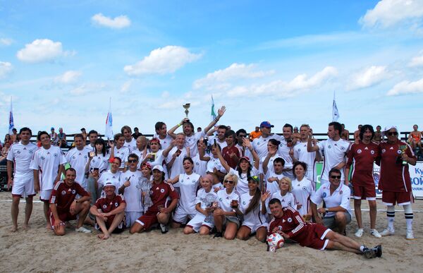 Пляжный футбол на Новой волне 2010 Пляжный футбол на Новой волне 2010
