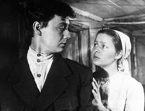 Олег Табаков и Татьяна Логинова в кинофильме Испытательный срок Олег Табаков и Татьяна Логинова в кинофильме Испытательный срок