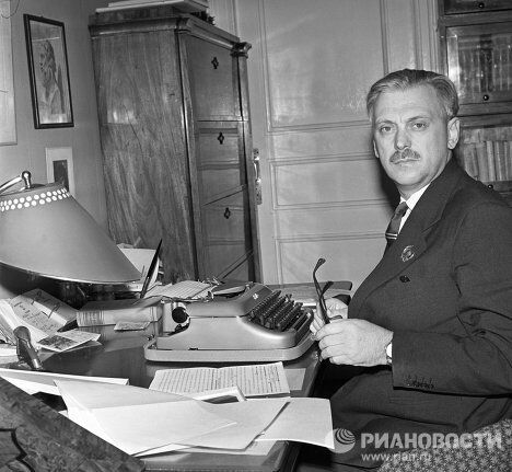 Советский писатель Сергей Михалков Советский писатель Сергей Михалков