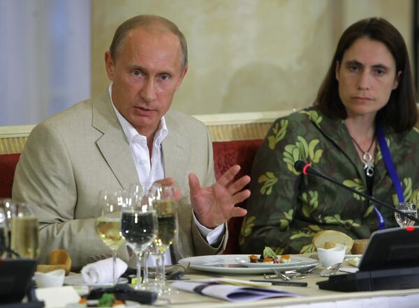 Премьер-министр РФ Владимир Путин встретился с членами Международного дискуссионного клуба Валдай Премьер-министр РФ Владимир Путин встретился с членами Международного дискуссионного клуба Валдай