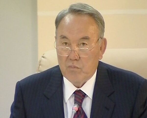 Назарбаев предложил Медведеву перенаправить сибирские реки на юг Назарбаев предложил Медведеву перенаправить сибирские реки на юг