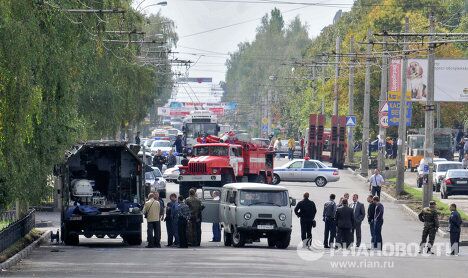 Автомобиль ВАЗ-2107 с взрывчаткой обнаружили возле кафе в Ставрополе Автомобиль ВАЗ-2107 с взрывчаткой обнаружили возле кафе в Ставрополе