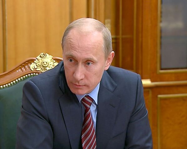 Путин доволен, что цены на роуминг в России снизятся в разы Путин доволен, что цены на роуминг в России снизятся в разы