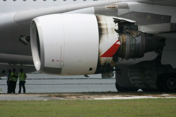Инцидент с самолетом А380 авиакомпании Qantas Инцидент с самолетом А380 авиакомпании Qantas