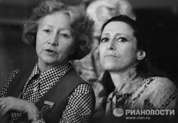 Уланова и Плисецкая в жюри III Международного конкурса артистов балета Уланова и Плисецкая в жюри III Международного конкурса артистов балета