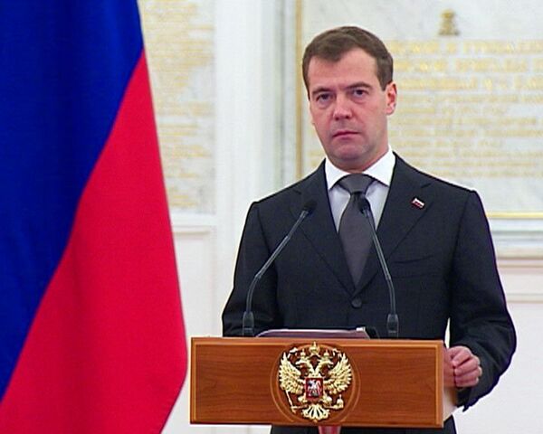 Медведев: межнациональная вражда угрожает устойчивости государства Медведев: межнациональная вражда угрожает устойчивости государства