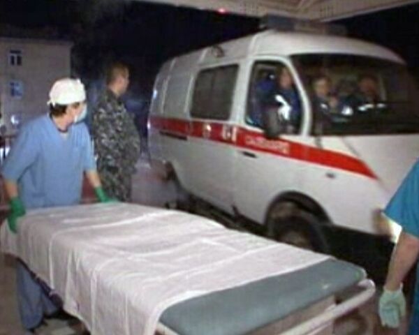 Пассажиров разбившегося на Ямале вертолета Ми-8 доставили в больницу Пассажиров разбившегося на Ямале вертолета Ми-8 доставили в больницу