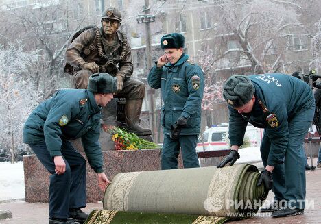 Открытие памятника спасателям и пожарным в Москве Открытие памятника спасателям и пожарным в Москве