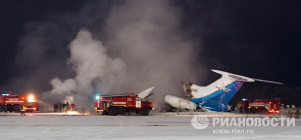 Пожар на борту самолета Ту-154 в аэропорту Сургута Пожар на борту самолета Ту-154 в аэропорту Сургута