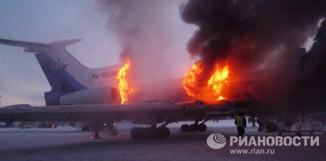 Пожар на борту самолета Ту-154 в аэропорту Сургута Пожар на борту самолета Ту-154 в аэропорту Сургута