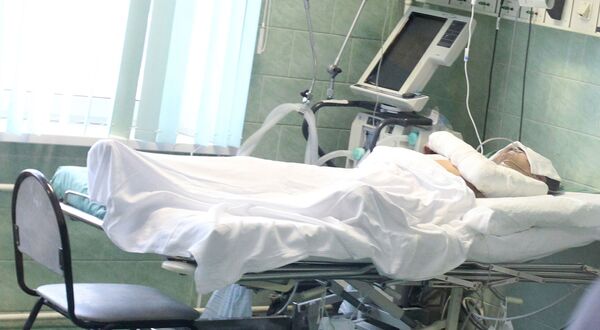 Пострадавшие во время теракта в аэропорту Домодедово в реанимационном отделении городской клинической больницы № 64. Пострадавшие во время теракта в аэропорту Домодедово в реанимационном отделении городской клинической больницы № 64.