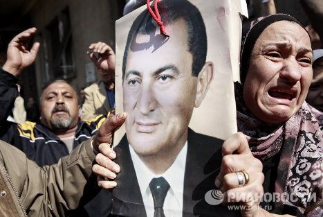 Столкновения сторонников и противников Хосни Мубарака в Каире Столкновения сторонников и противников Хосни Мубарака в Каире