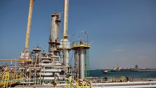 Россия приветствовала решение о возобновлении добычи нефти в Ливии