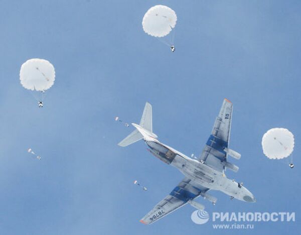 Учения Воздушно-десантных войск (ВДВ) в Рязанской области Учения Воздушно-десантных войск (ВДВ) в Рязанской области