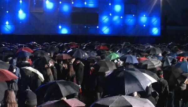 Полет в космос устроили для зрителей лазерного шоу на родине Коперника Полет в космос устроили для зрителей лазерного шоу на родине Коперника