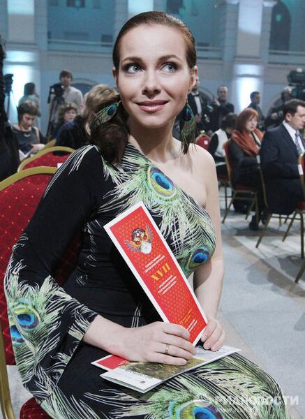 Актриса Екатерина Гусева на церемонии вручения премии Золотая маска Актриса Екатерина Гусева на церемонии вручения премии Золотая маска