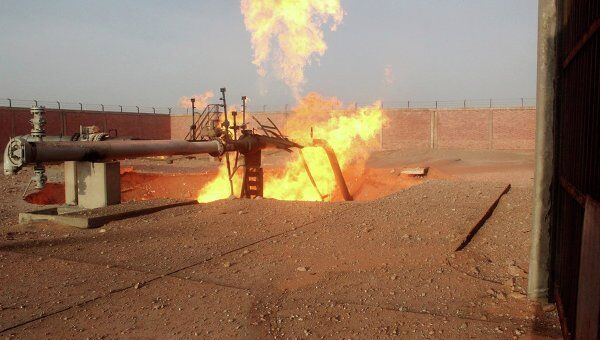 Взрыв газопровода в районе Эс-Сабиль на Синайском полуострове в Египте Взрыв газопровода в районе Эс-Сабиль на Синайском полуострове в Египте