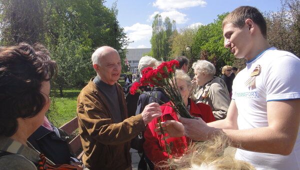 Народные гулянья на День Победы Народные гулянья на День Победы