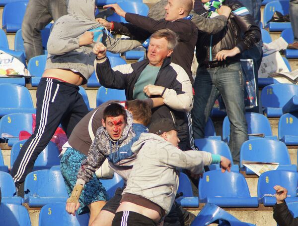 Беспорядки болельщиков Беспорядки болельщиков