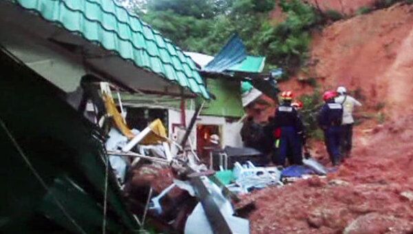 Больше 20 детей-сирот стали заложниками оползня в Малайзии Больше 20 детей-сирот стали заложниками оползня в Малайзии
